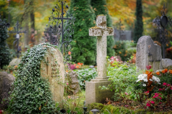 Antraigues - Reprises de concessions échues non-renouvelées dans le cimetière communal