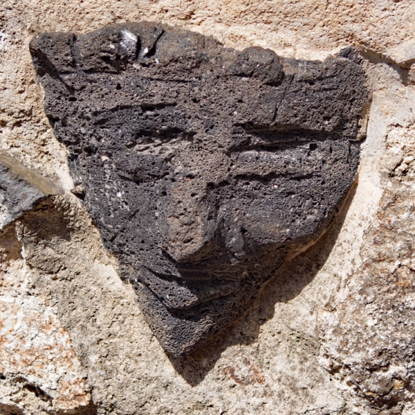 Têtes sculptées