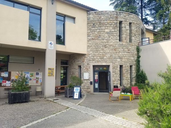 Façade