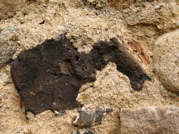 Têtes sculptées